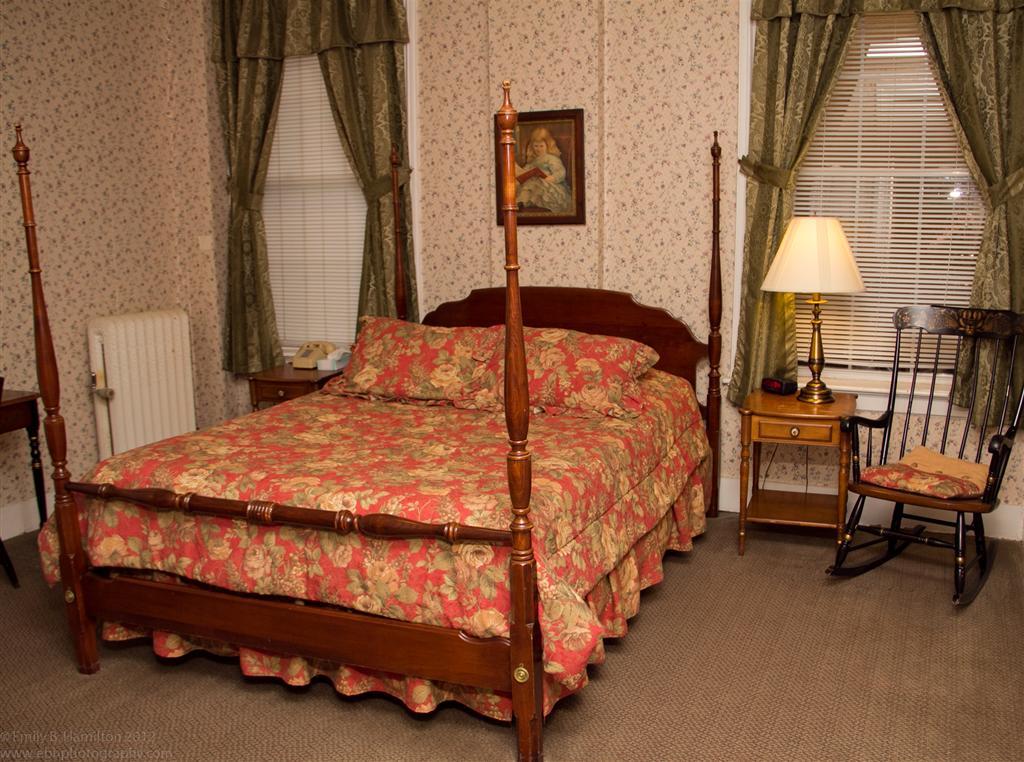 The Yankee Pedlar Inn Torrington Oda fotoğraf