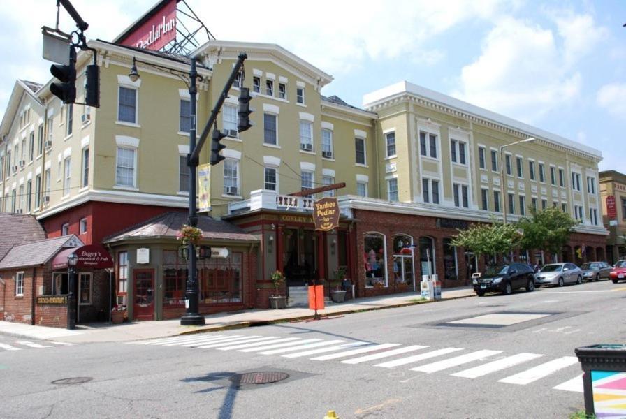 The Yankee Pedlar Inn Torrington Dış mekan fotoğraf