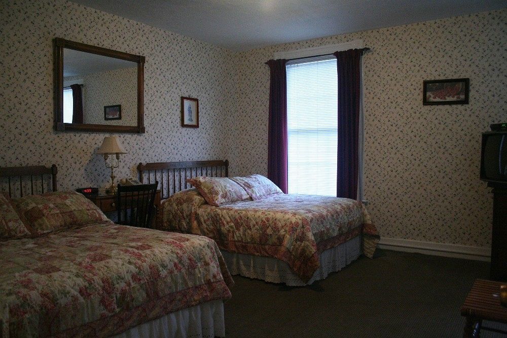The Yankee Pedlar Inn Torrington Dış mekan fotoğraf